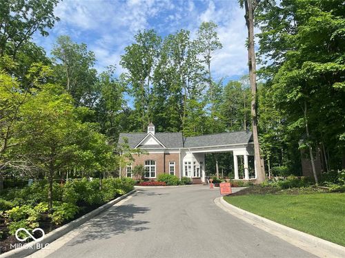 10382 Holliday Farms Blvd, Zionsville, IN, 46077-0360 | Card Image