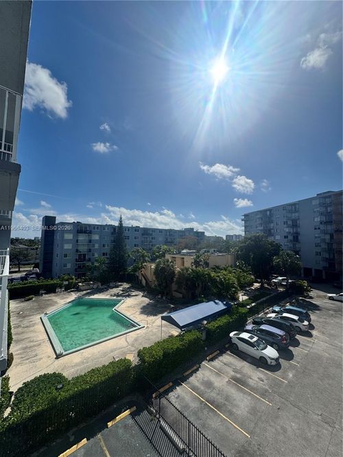 apt-407-1470 Ne 125th Ter, North Miami, FL, 33161-5259 | Card Image