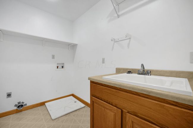 3060 Broad St, House other with 4 bedrooms, 3 bathrooms and null parking in West Rushville OH | Image 16
