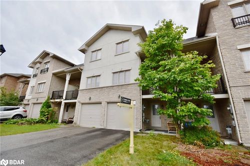 9-175 Stanley St, Barrie, ON, L4M0G2 | Card Image