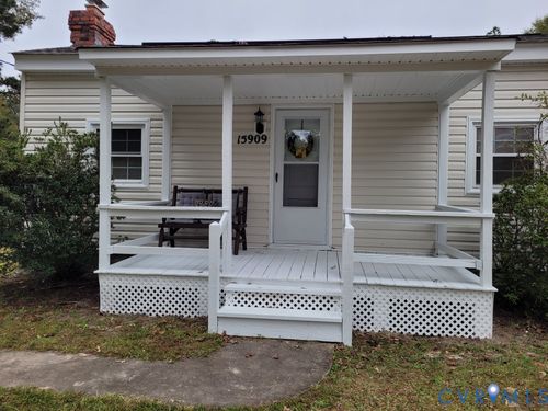 15909 Rowlett Rd, Chesterfield, VA, 23838-5042 | Card Image