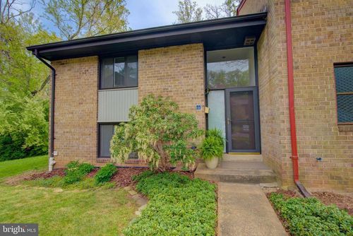 11008 Saffold Way, RESTON, VA, 20190-3801 | Card Image