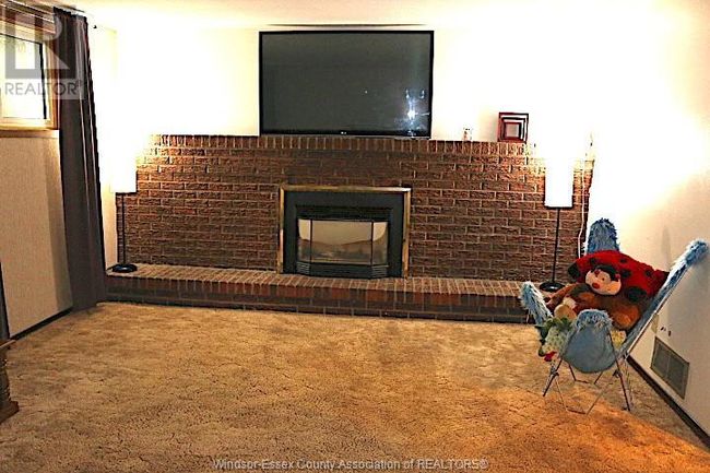 3372 Hemlock Rd, Home with 3 bedrooms, 2 bathrooms and null parking in Windsor ON | Image 21