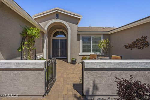 1800 Laurel Ridge Dr, Reno, NV, 89523-3882 | Card Image