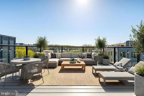 112 Righter St, PHILADELPHIA, PA, 19128-5400 | Card Image