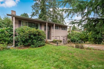 2529 Ne 203rd Street, House other with 3 bedrooms, 1 bathrooms and 2 parking in Shoreline WA | Image 2