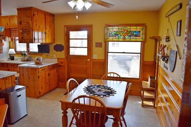 1208 Oak St, House other with 4 bedrooms, 2 bathrooms and null parking in Osage IA | Image 11