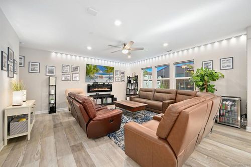 10929 Tyler Way, San Diego, CA, 92129-2019 | Card Image