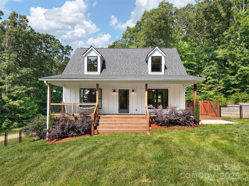 31 Rory Phillips Vw, Candler, NC, 28715-8582 | Card Image