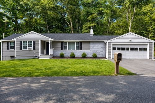 30 Sawyer Ln, Holden, MA, 01520-1834 | Card Image