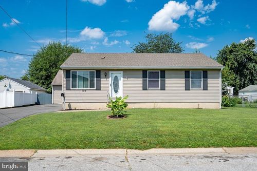 109 East Ave, NEW CASTLE, DE, 19720-5931 | Card Image