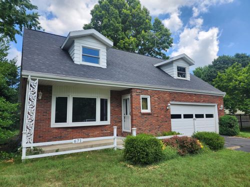 671 Lonesome Pine Trl, Saint Joseph, MI, 49085-3828 | Card Image