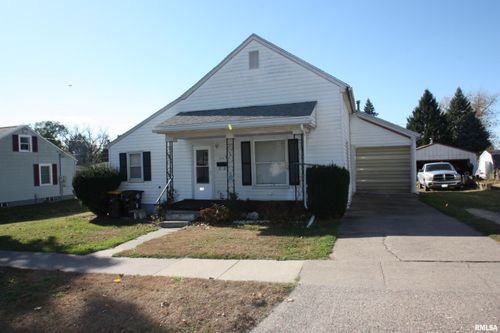 310 N Dearborn St, Maquoketa, IA, 52060-2427 | Card Image