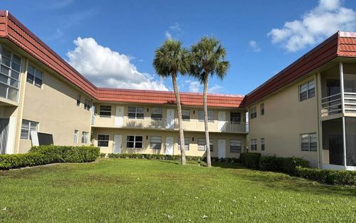 apt-103-64 Woodland Dr, Vero Beach, FL, 32962-3728 | Card Image