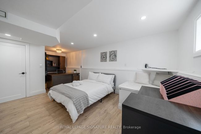 20 Hillview Cres, House other with 6 bedrooms, 5 bathrooms and 8 parking in Midhurst ON | Image 19