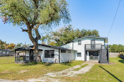 640 Whitten St, Clute, TX, 77531-4731 | Card Image