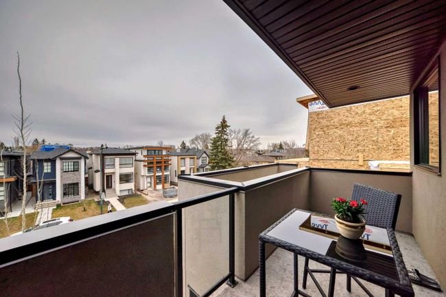 1809 Broadview Road Nw, Home with 4 bedrooms, 4 bathrooms and 3 parking in Calgary AB | Image 40