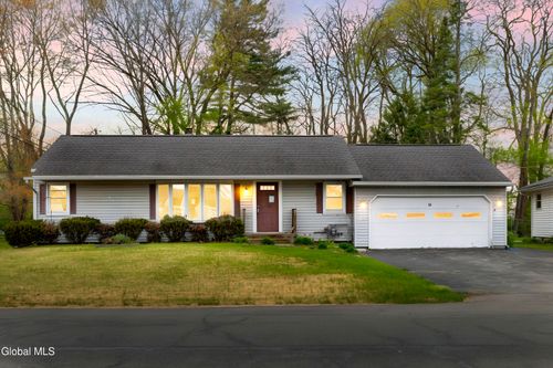 10 Leto Rd, Albany, NY, 12203-4214 | Card Image