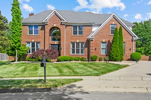 1301 Mumford Ln, Lexington, KY, 40513-1743 | Card Image