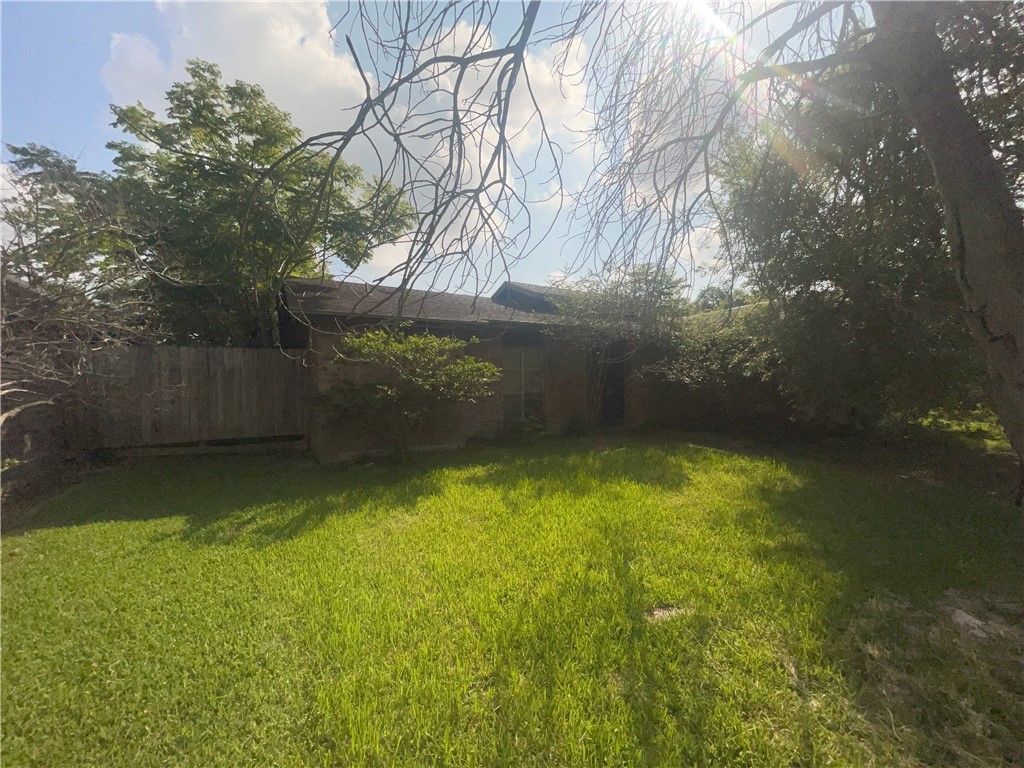 Crestwick Dr, Corpus Christi, TX 78413