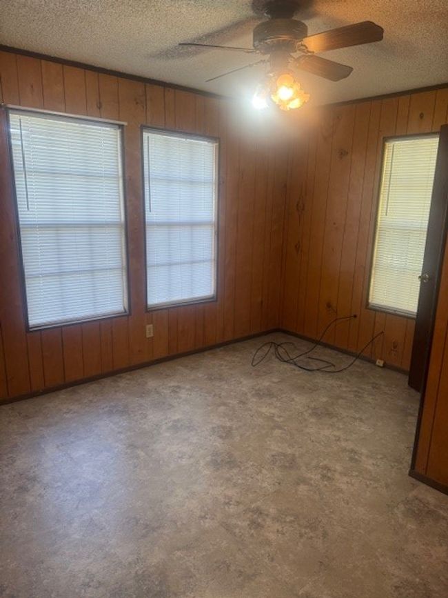 Bedroom 3 with ceiling fan | Image 8