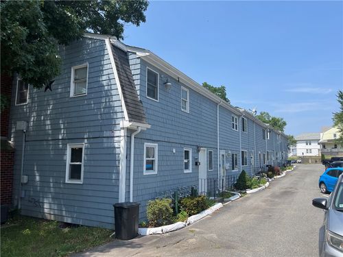 8-228 School St, Pawtucket, RI, 02860-5323 | Card Image