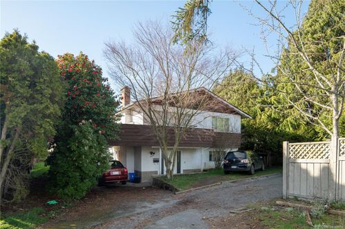 1619 Longacre Dr, Victoria, BC, V8N4M5 | Card Image