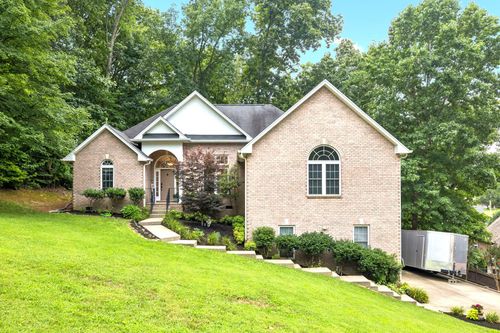 106 Creek Trail Ct, Goodlettsville, TN, 37072-7081 | Card Image