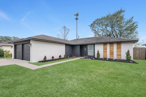 17614 Heritage Bay Dr, Webster, TX, 77598-3106 | Card Image