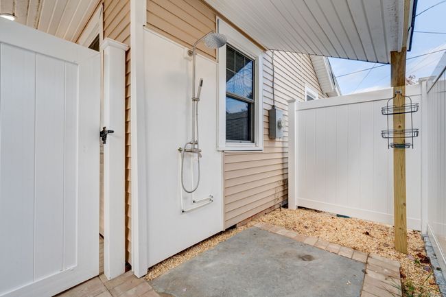 308 Old Colony Rd, House other with 2 bedrooms, 1 bathrooms and 6 parking in Old Lyme CT | Image 12