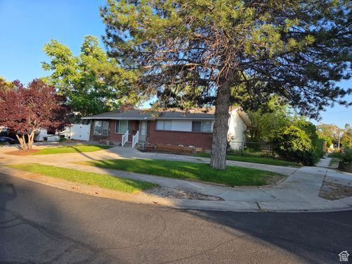 3947 W Ridgeview Way, Taylorsville, UT, 84129-4155 | Card Image