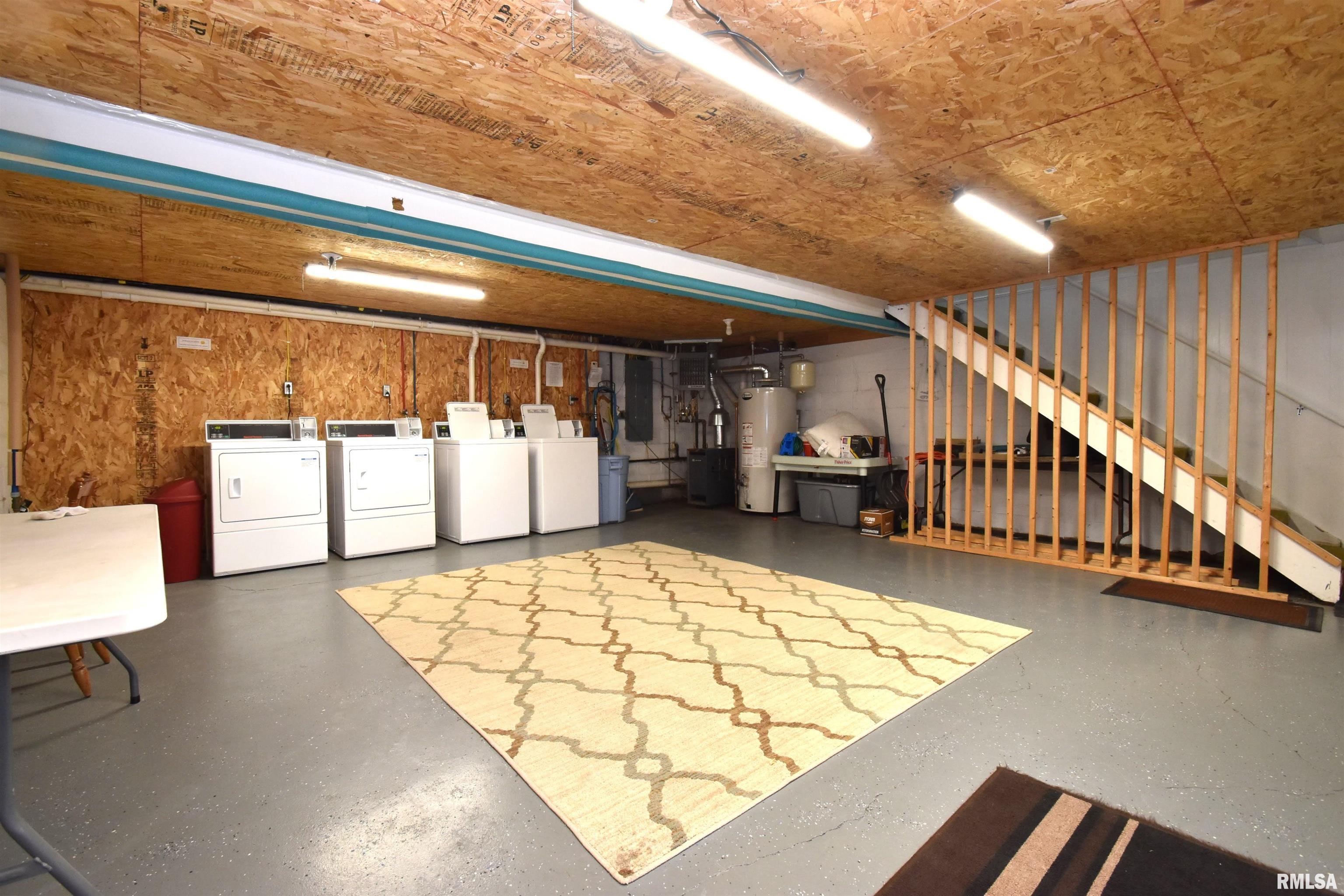 Commercial Sale in Metamora 3
