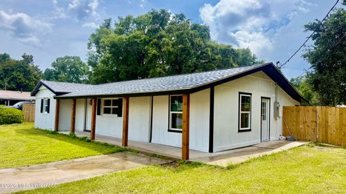 383 Jim Money Rd, Biloxi, MS, 39531-3113 | Card Image
