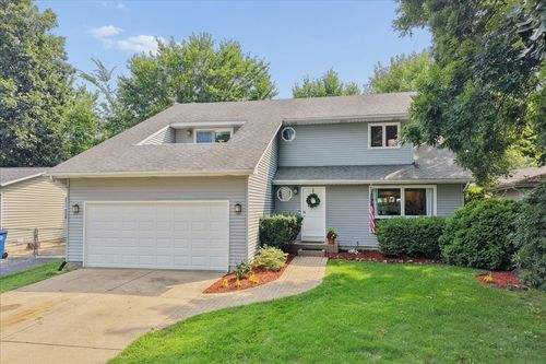 33202 N Woodland Ter, Grayslake, IL, 60030-2178 | Card Image
