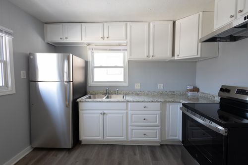 1168 Lane Pl, Saint Paul, MN, 55106-2807 | Card Image