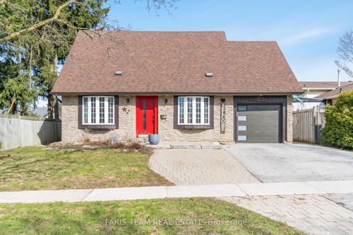 64 Heather St, Barrie, ON, L4N4N1 | Card Image