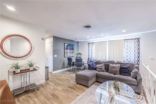 unit-4-1553 Dorothy Ave, Las Vegas, NV, 89119-6414 | Card Image
