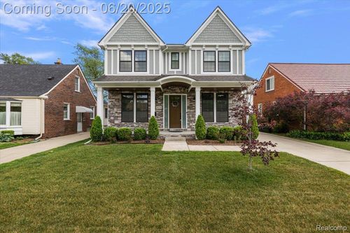 2624 Buckingham Ave, Birmingham, MI, 48009-5871 | Card Image