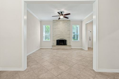 apt-6-1101 N Locust St, Denton, TX, 76201-2966 | Card Image