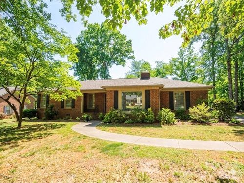 2009 Saratoga Dr, Gastonia, NC, 28056-8464 | Card Image