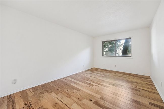 primary bedroom | Image 10
