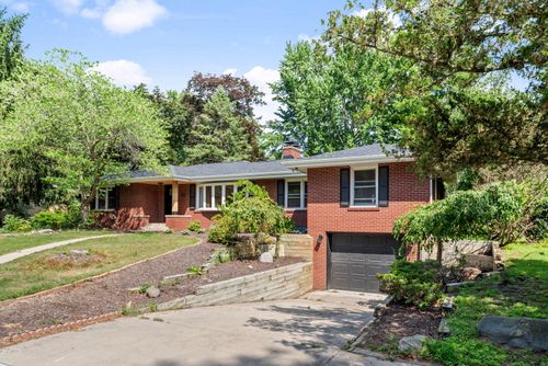 216 Friendship Trl, Michigan City, IN, 46360 | Card Image