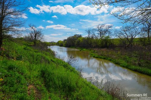 LT11 Vintners Way, Fredericksburg, TX, 78624 | Card Image