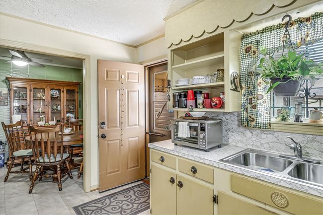 1032 Illinois St, House other with 3 bedrooms, 1 bathrooms and 6 parking in Robstown TX | Image 10