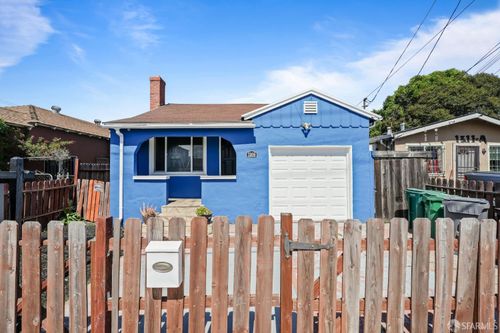 1309 105th Ave, Oakland, CA, 94603-3128 | Card Image