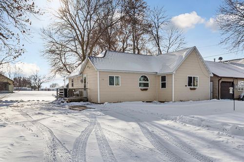 532 W Radichel St, Lake Crystal, MN, 56055-2153 | Card Image