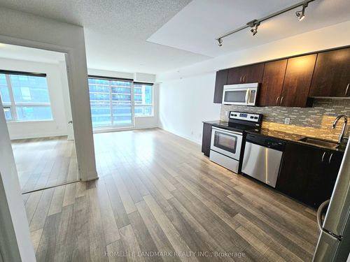 611-372 Highway 7 E, Richmond Hill, ON, L4B0C6 | Card Image