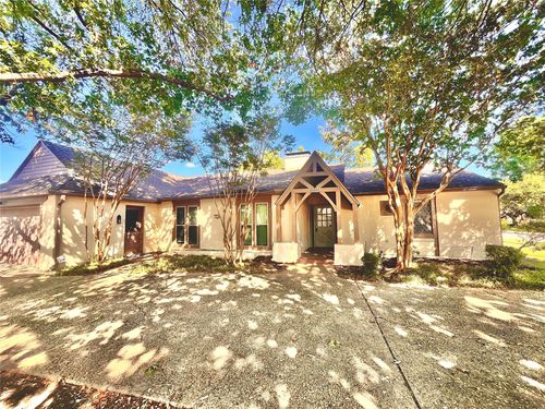 15555 Mosscove Cir, Dallas, TX, 75248-5233 | Card Image