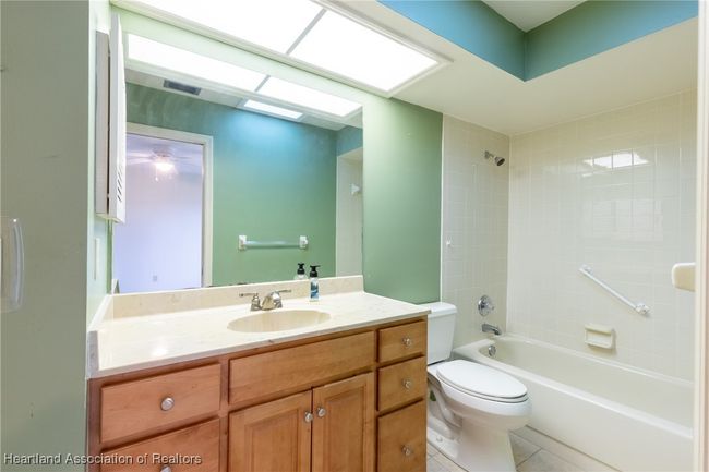 Guest Bathroom | Image 8