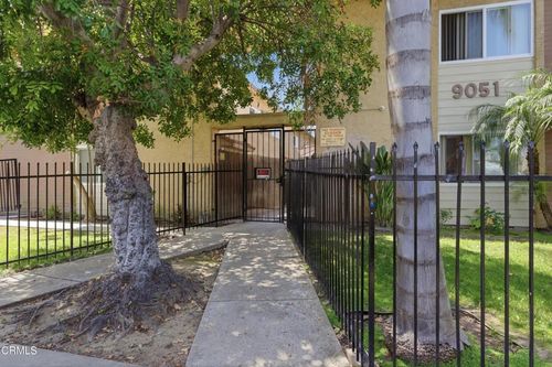 8-9051 Cedros Avenue, Panorama City, CA, 91402 | Card Image